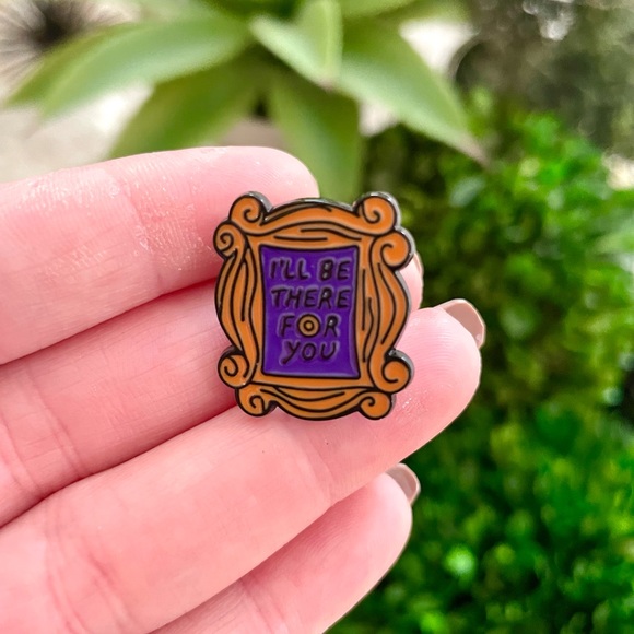 Friends Pin - Picture 8 of 8